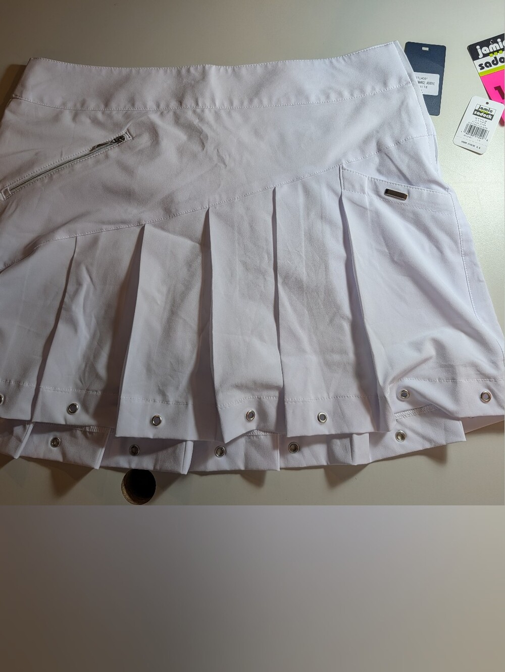 Jamie Sadick Women’s Size 10 White Pleated Skort with Snap Details